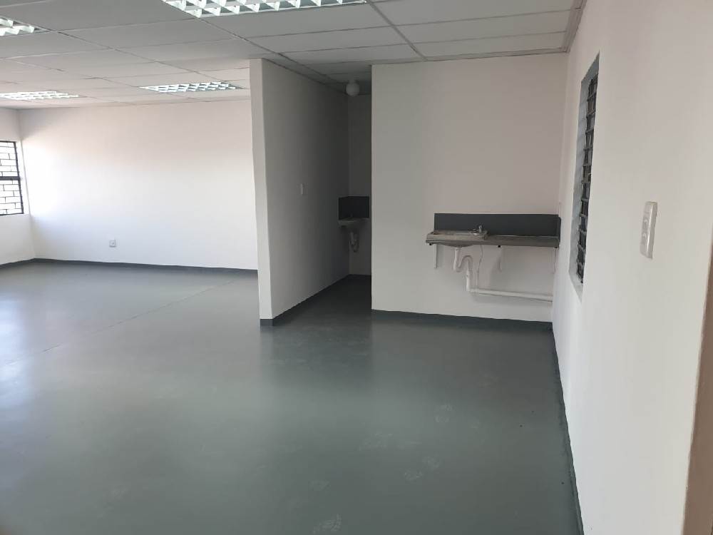 1857  m² Commercial space in Ooseinde photo number 3
