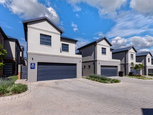 4 Bed Townhouse in Kyalami