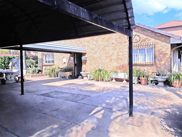 4 Bed House in Pretoria North