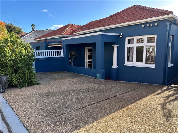3 Bedroom House 3 Bedroom House