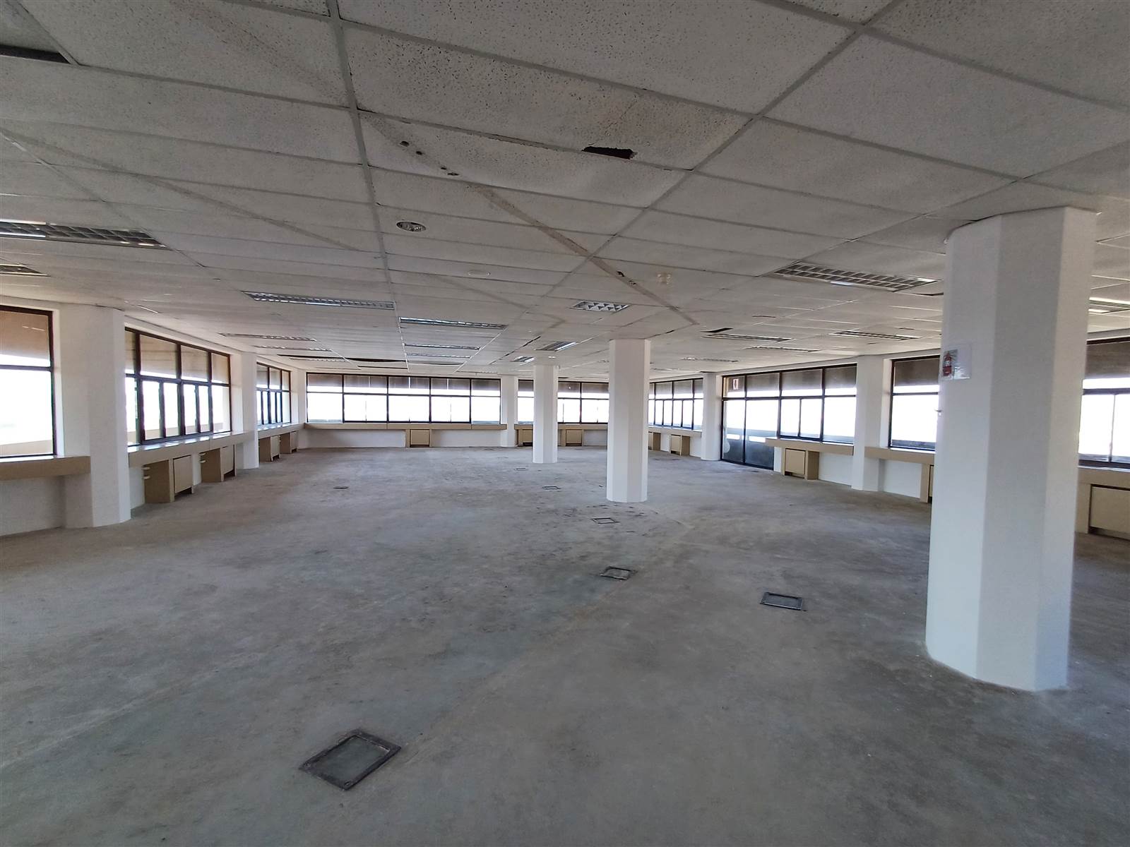 433.7  m² Commercial space in Durban CBD photo number 12
