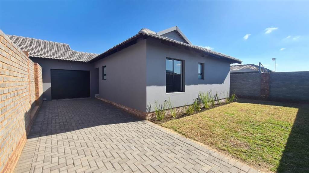 2 Bed House in Secunda photo number 1