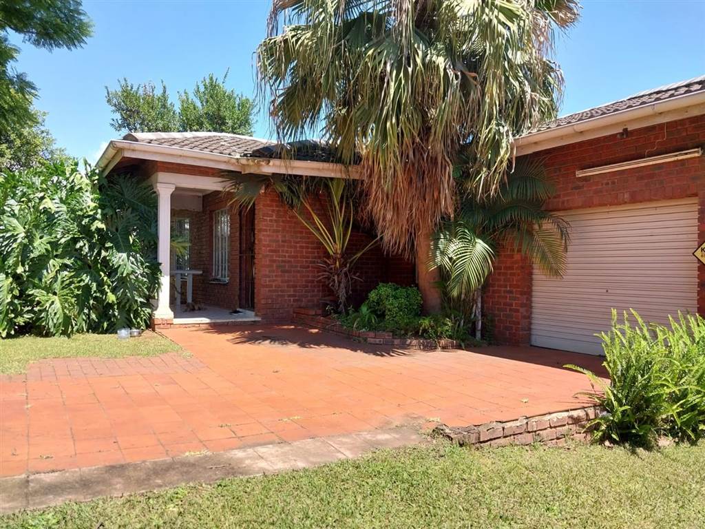 3 Bedroom House 3 Bedroom House