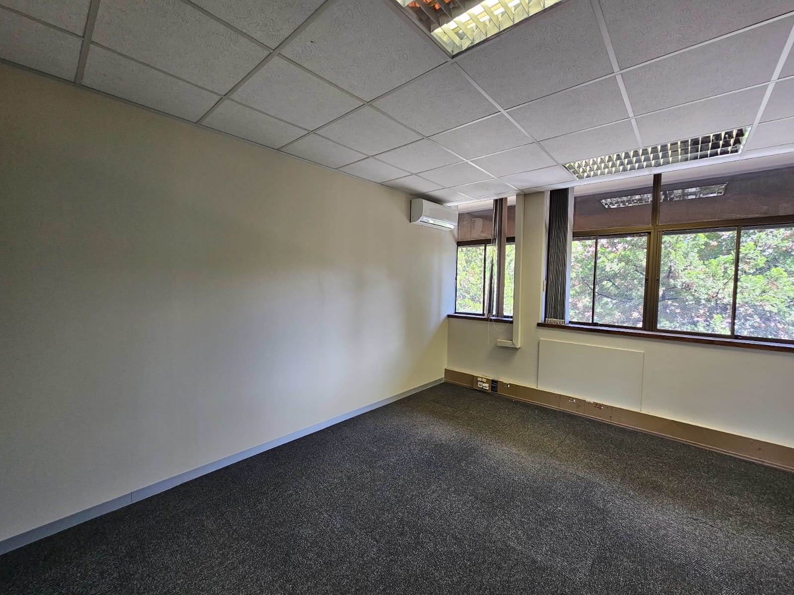484  m² Commercial space in Centurion CBD photo number 15