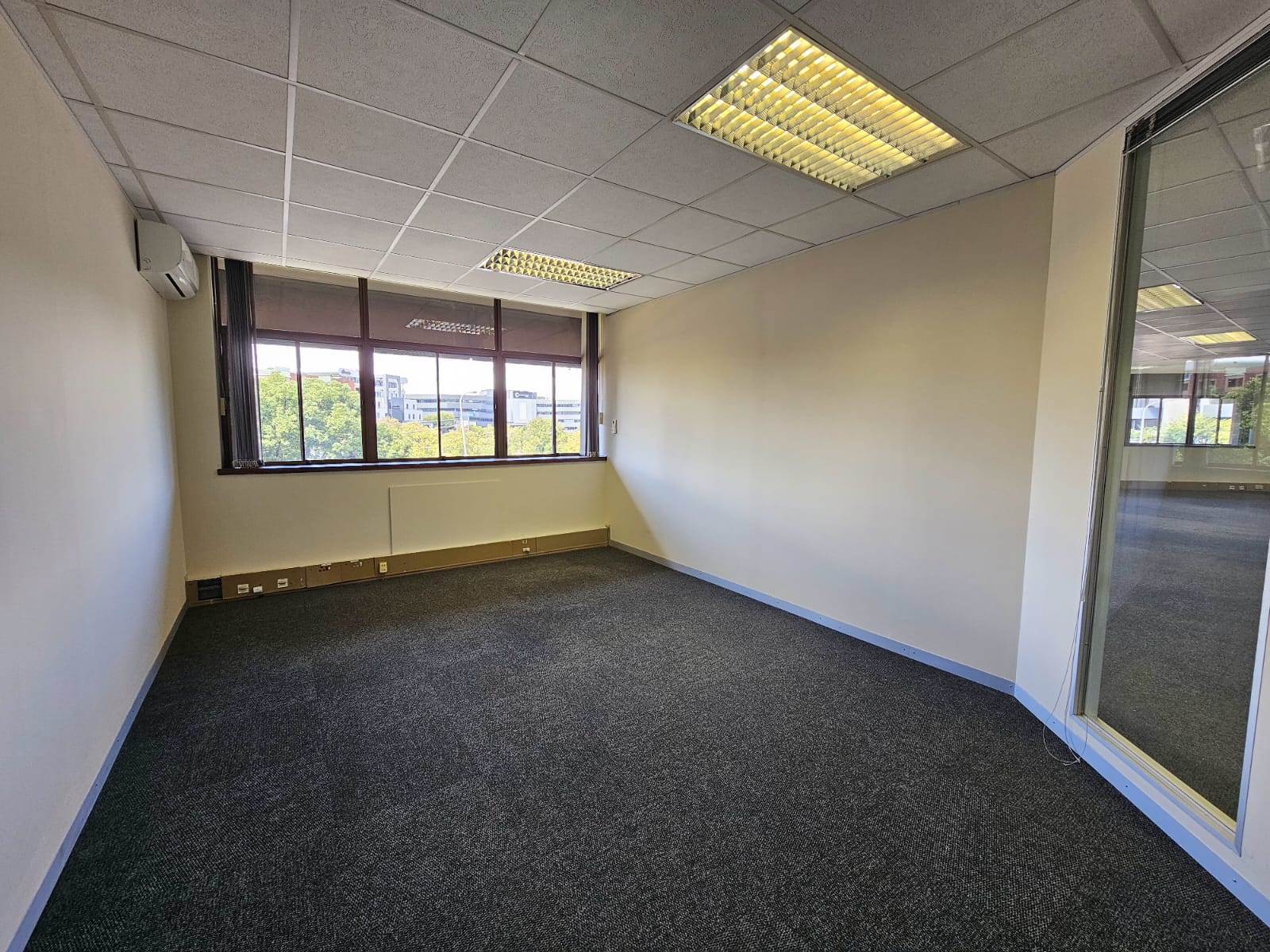 484  m² Commercial space in Centurion CBD photo number 14