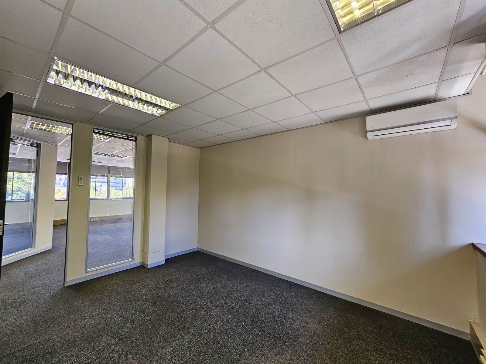 484  m² Commercial space in Centurion CBD photo number 16