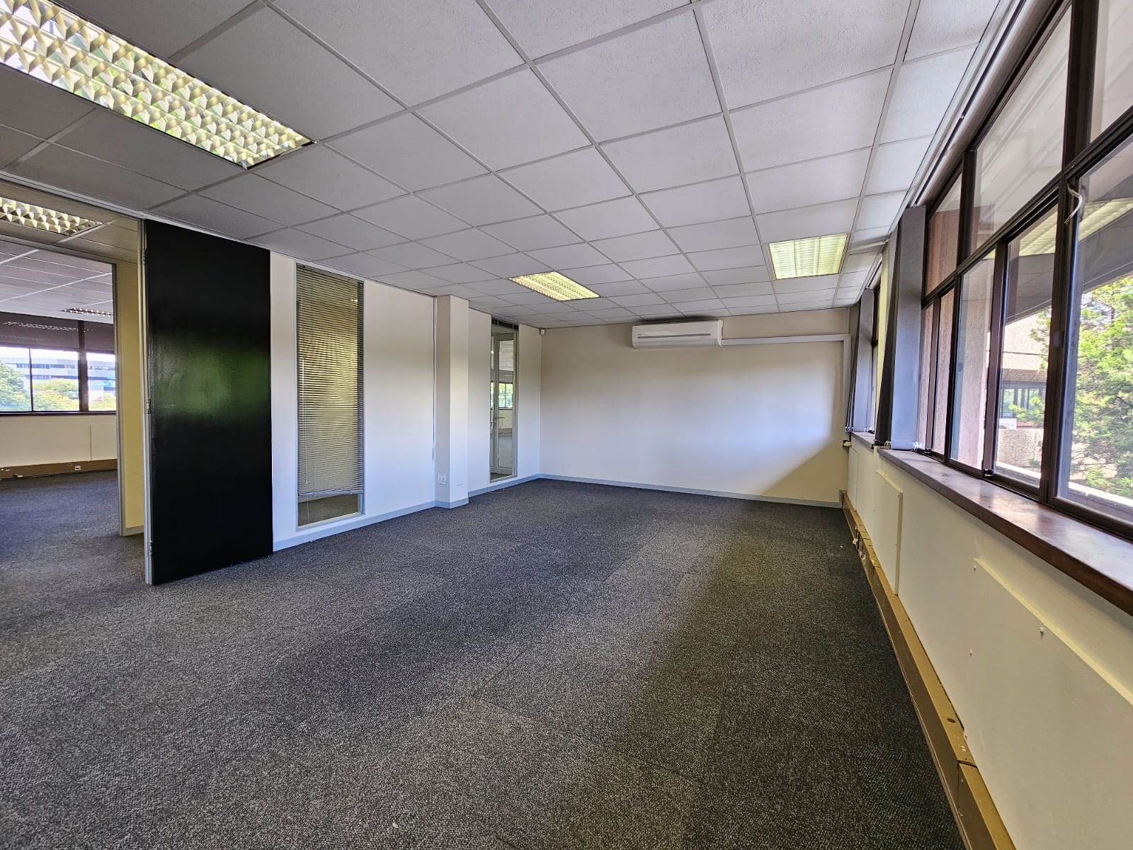 484  m² Commercial space in Centurion CBD photo number 11