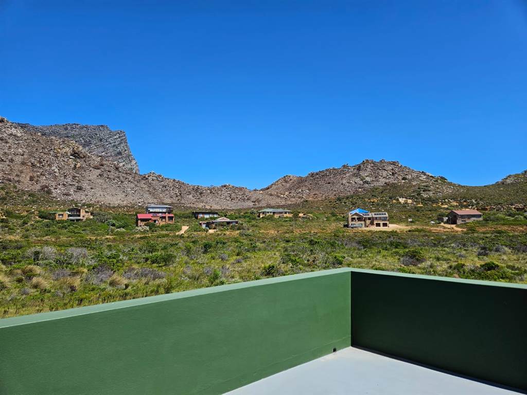 320  m² Commercial space in Pringle Bay photo number 9