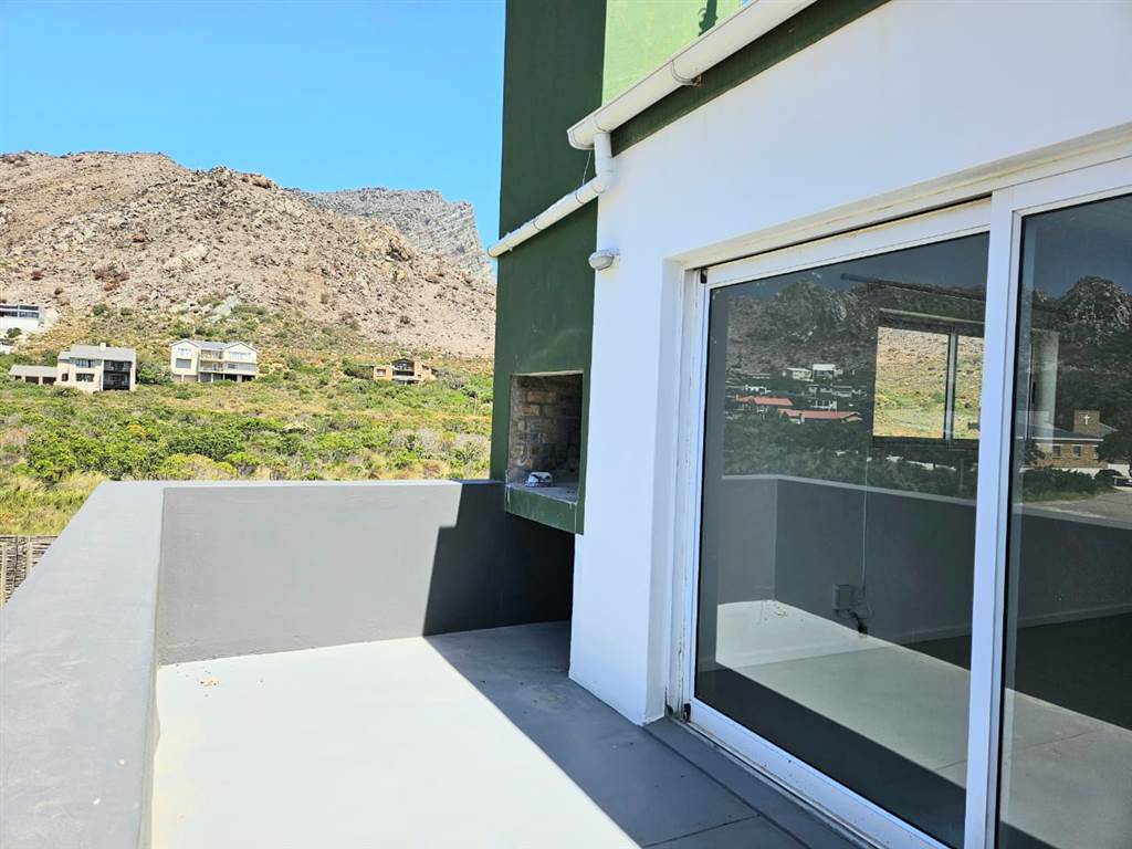 320  m² Commercial space in Pringle Bay photo number 15