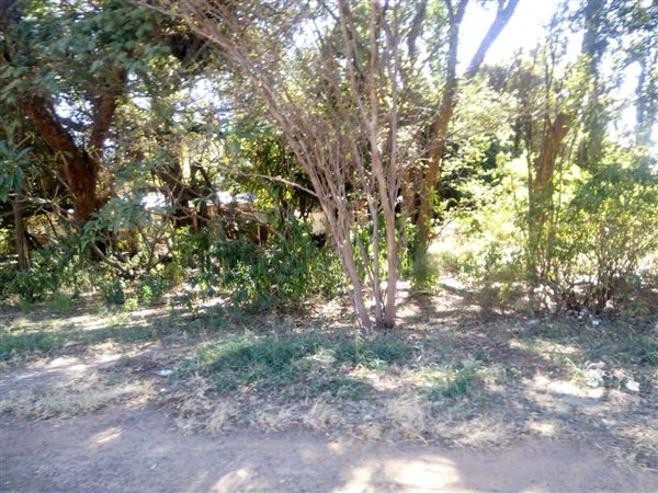 3 269 m² Land