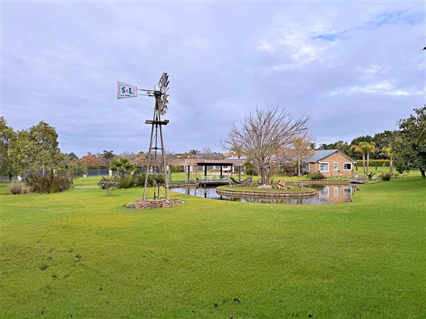 8 598 m² Smallholding 8 598 m² Smallholding