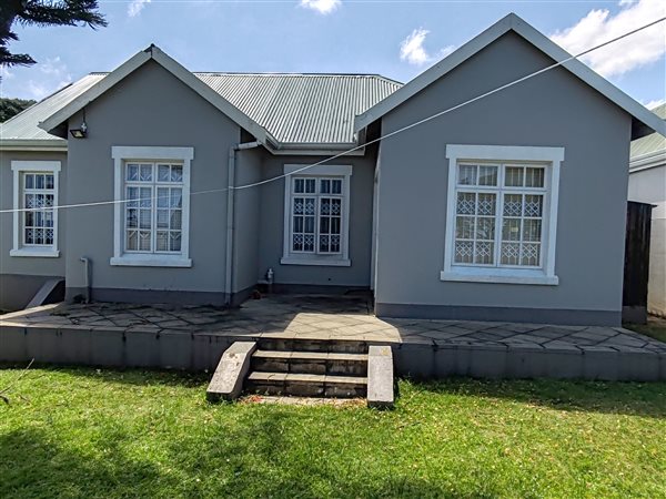 2 Bed Townhouse in Umbogintwini