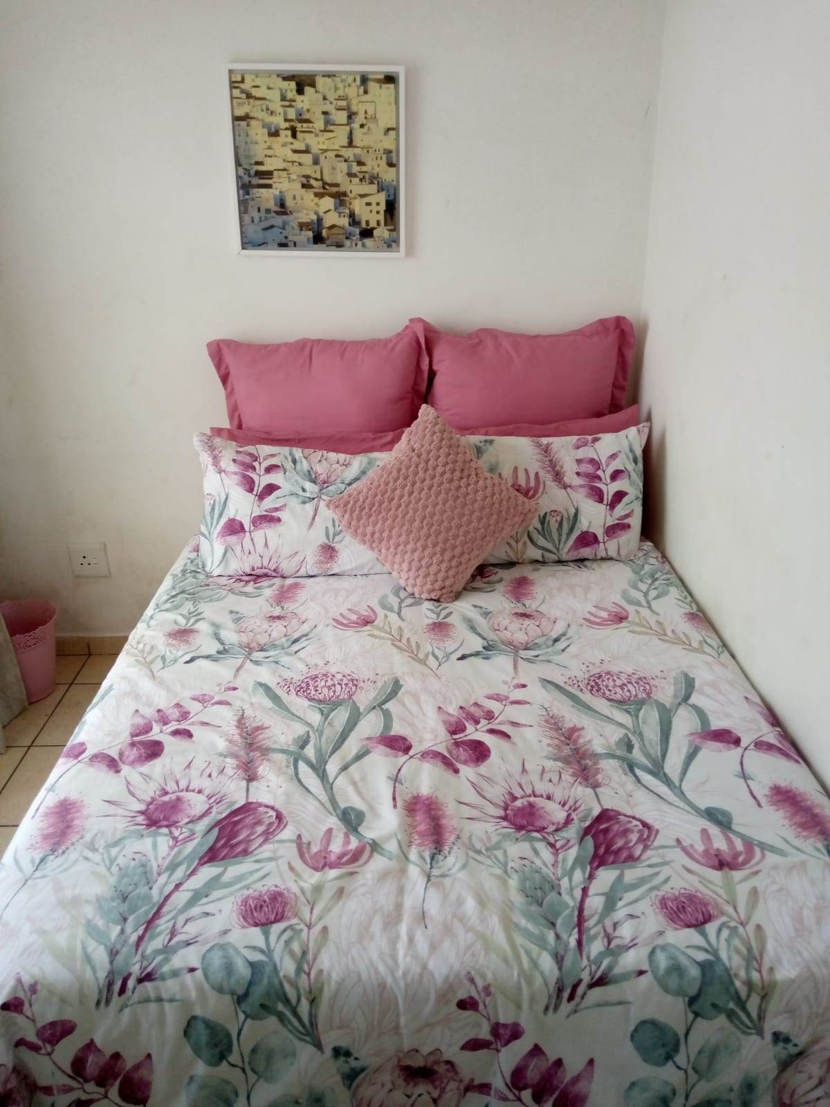 2 Bed Flat in Brackenham photo number 13