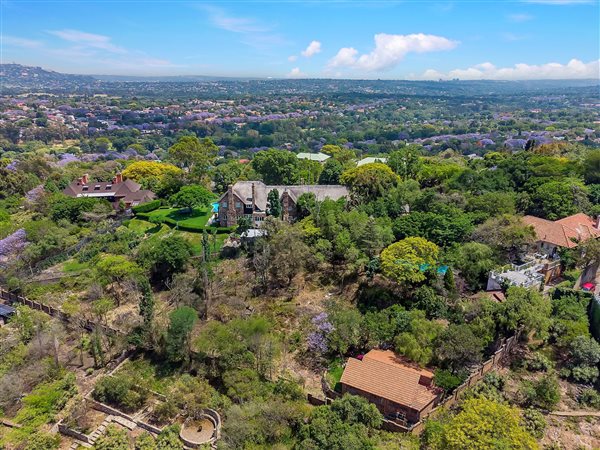 2285 m² Land available in Westcliff