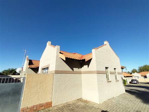 3 Bedroom Townhouse