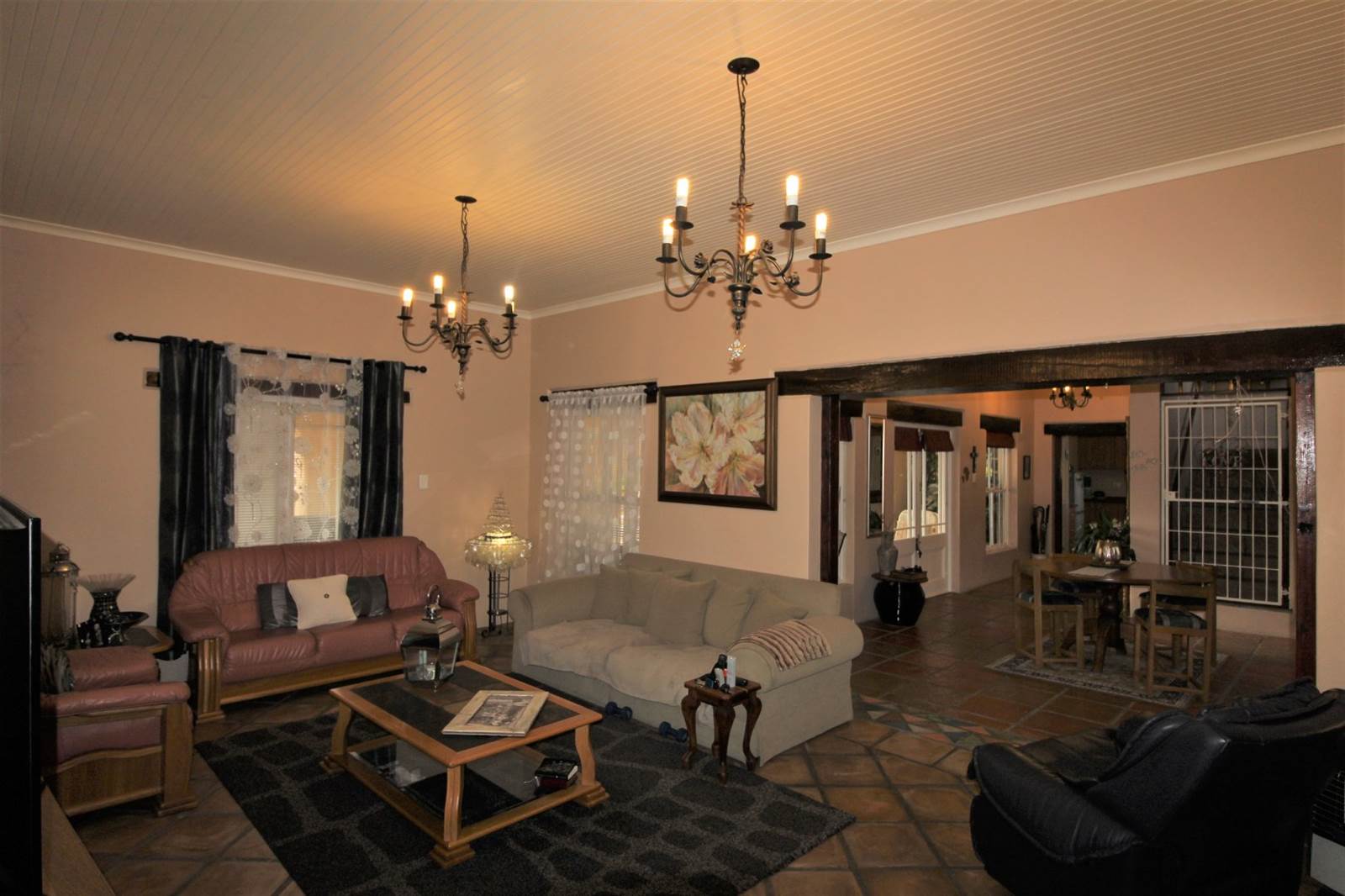 3 Bed House in Swellendam photo number 7