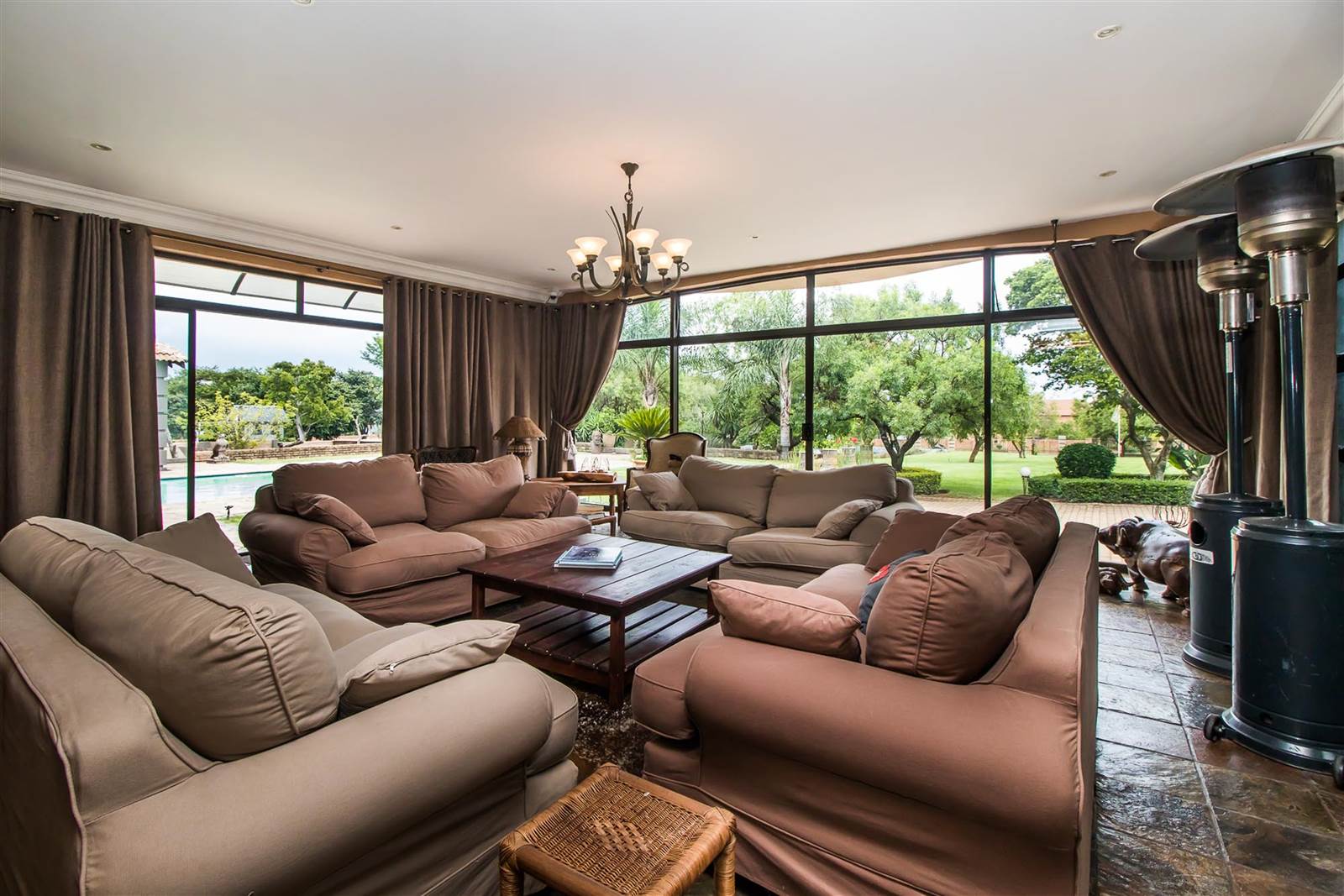 6 Bed House in Mooikloof Equestrian Estate photo number 29