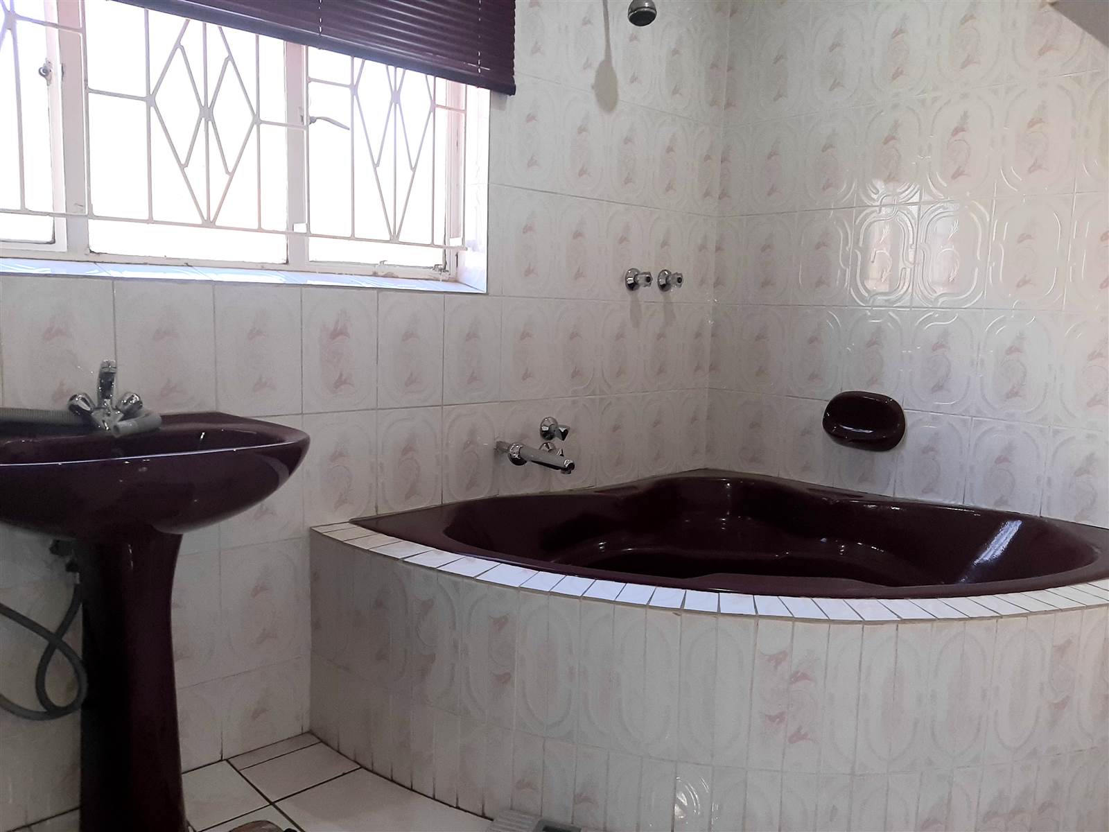 3 Bed House in Lenasia photo number 14