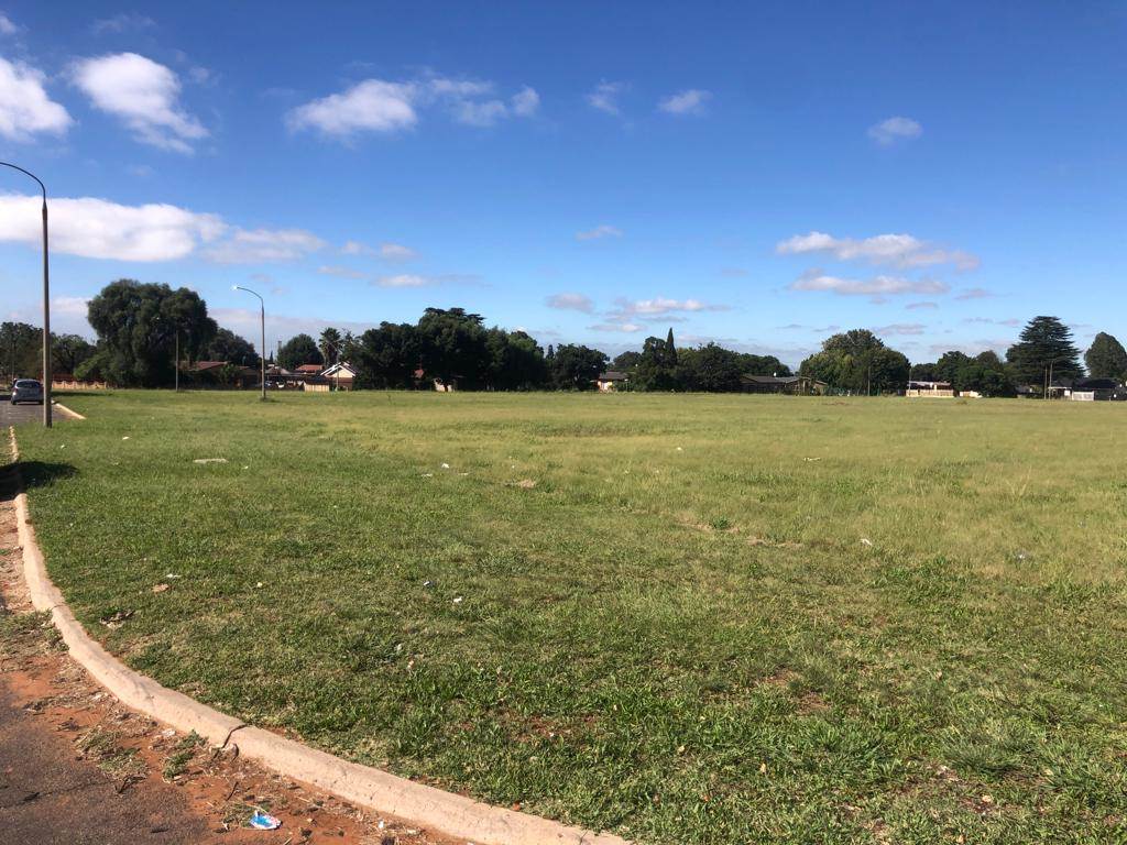 7000 m² Land available in Van Dyk Park photo number 3