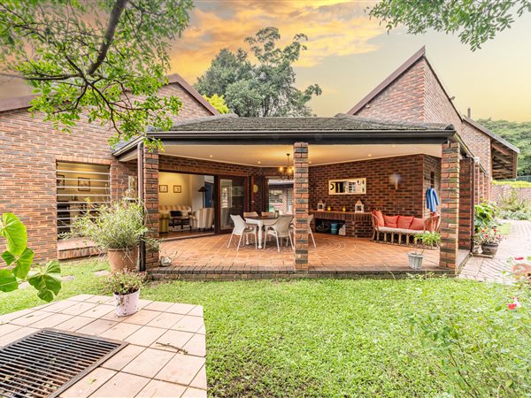 4 Bedroom House 4 Bedroom House