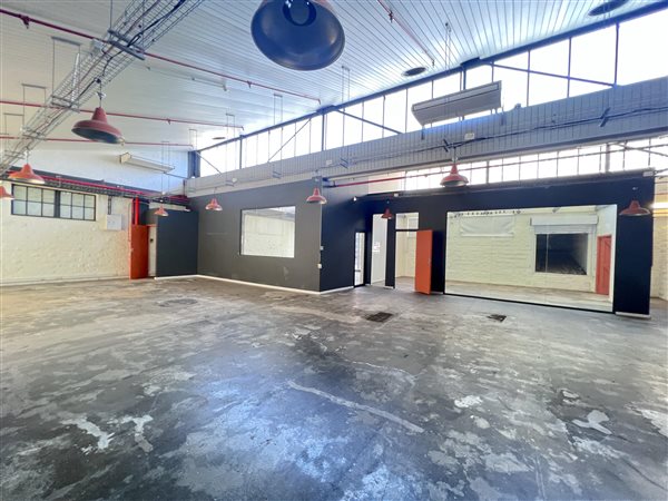 510  m² Commercial space in Woodstock