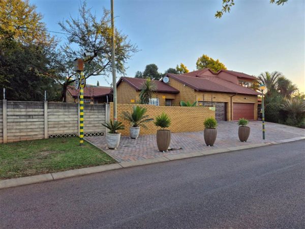 3 Bedroom House 3 Bedroom House