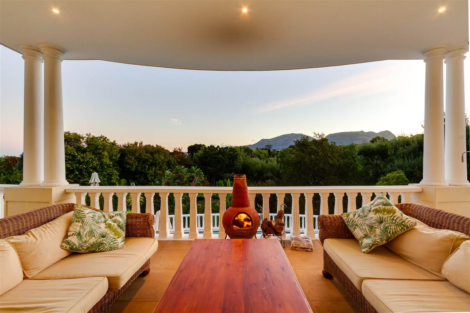 5 Bed House in Constantia Upper  photo number 6