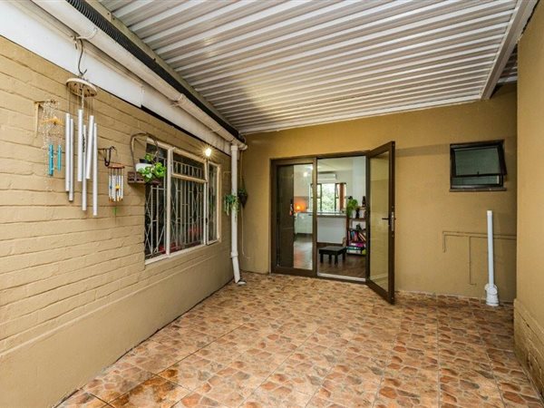1 Bedroom House