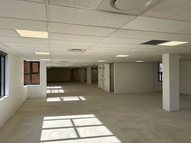 411  m² Commercial space in Claremont photo number 17