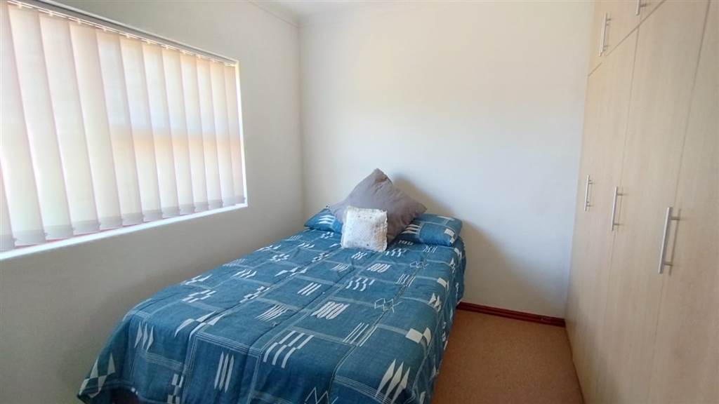 2 Bed House in Strelitzia Park photo number 11