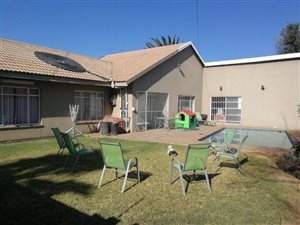 4 Bed House in Falcon Ridge