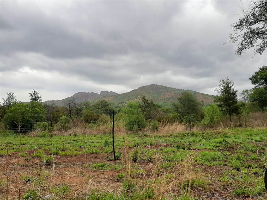 7 ha Land available in Rustenburg North photo number 2