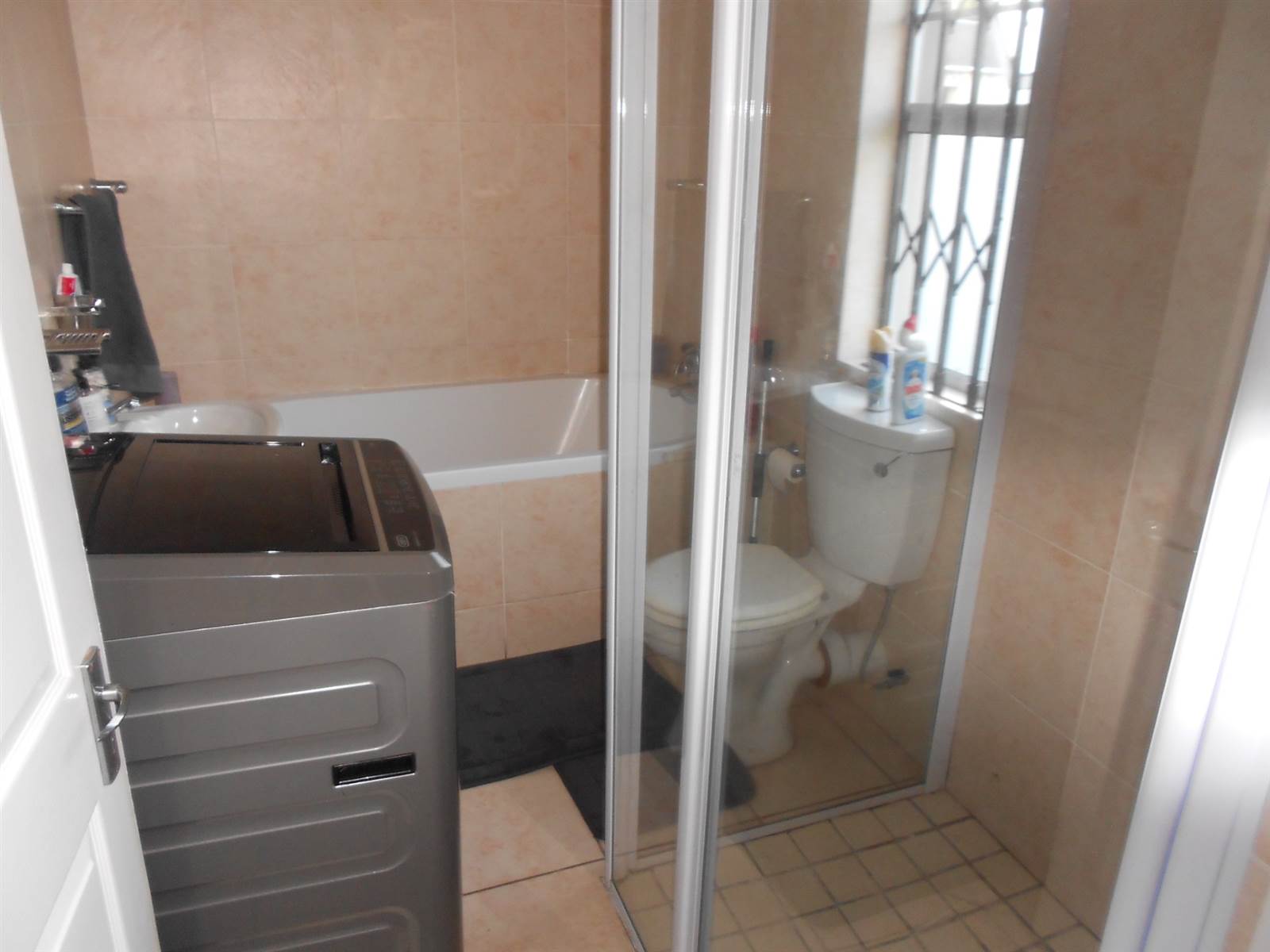 2 Bed Townhouse in Southernwood photo number 13