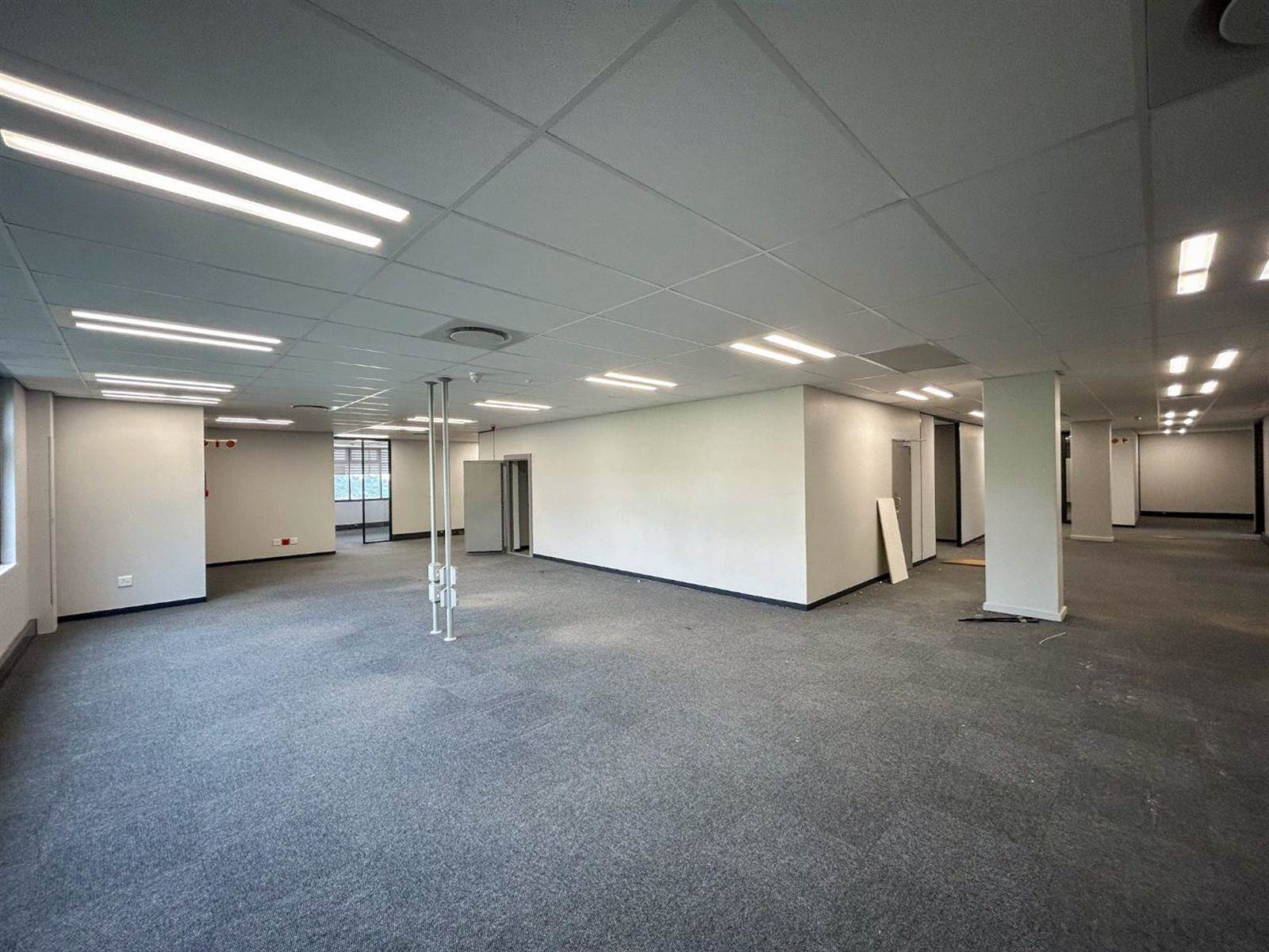 604.96  m² Office Space in Somerset Park photo number 2