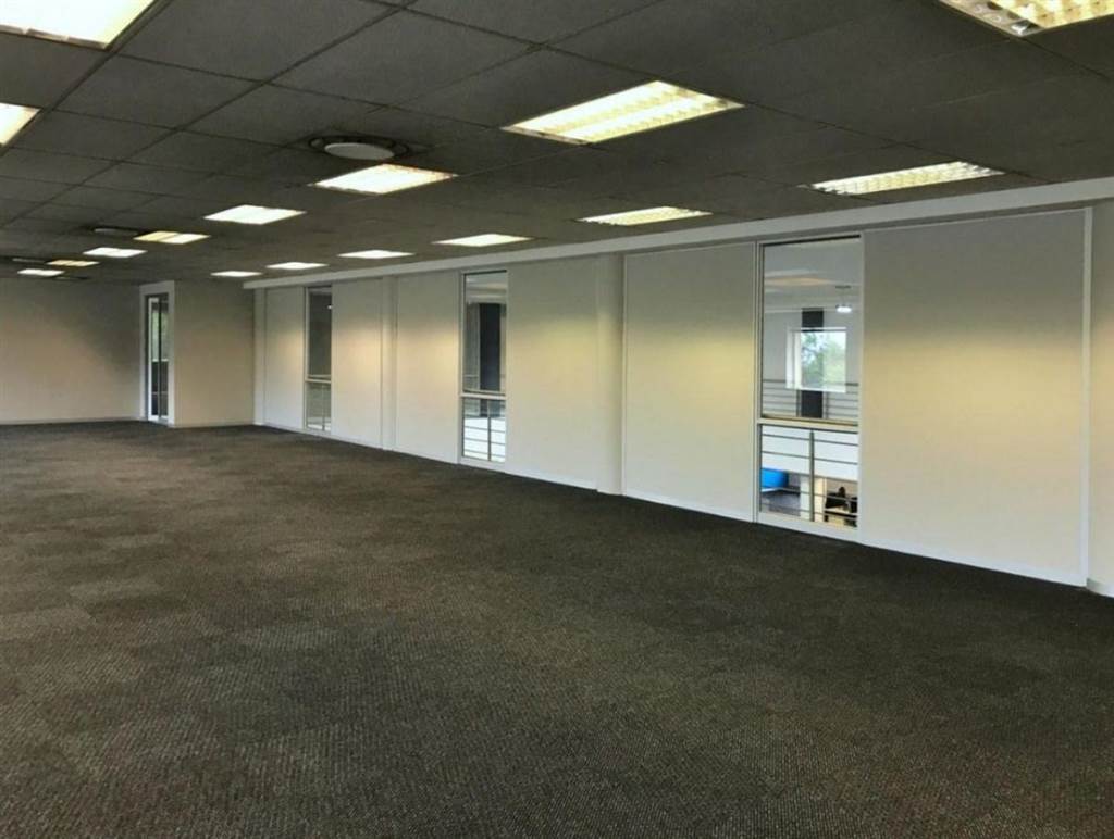 411.35  m² Office Space in Bedfordview photo number 9