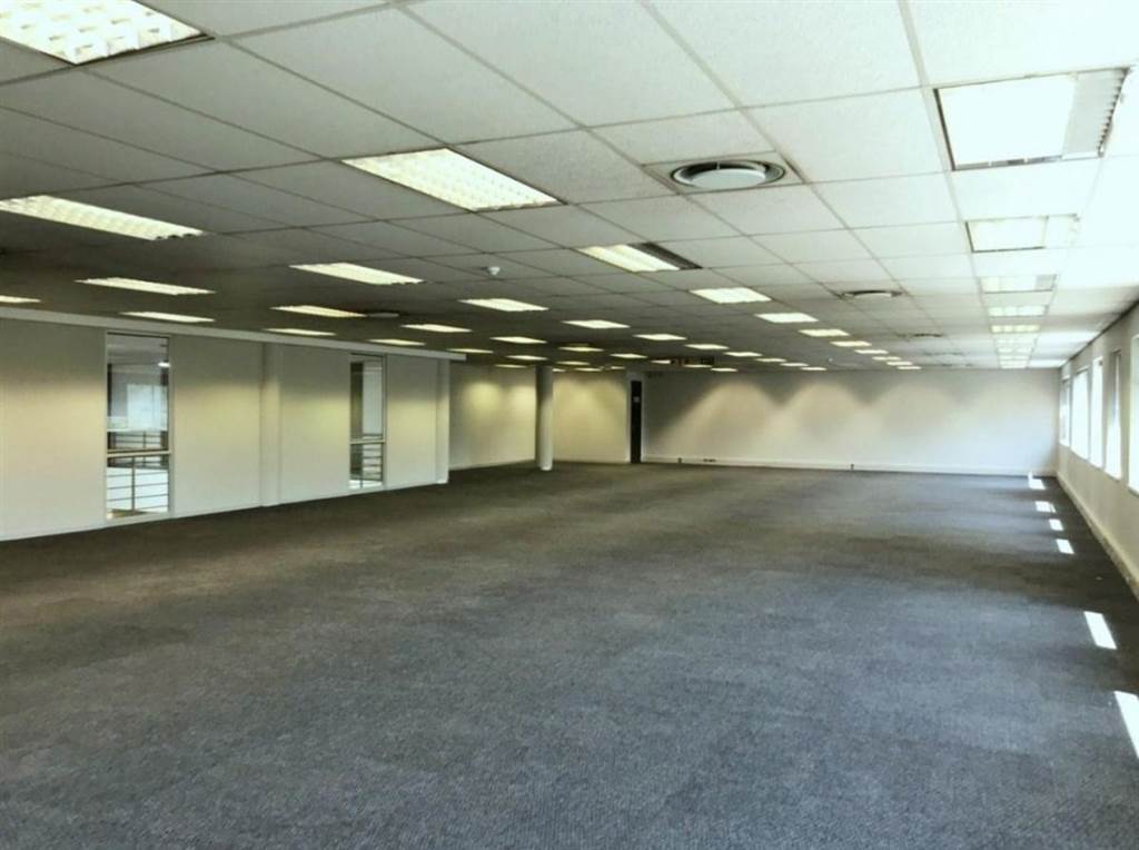411.35  m² Office Space in Bedfordview photo number 10