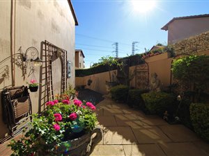 3 Bed Duplex in Sunnyridge