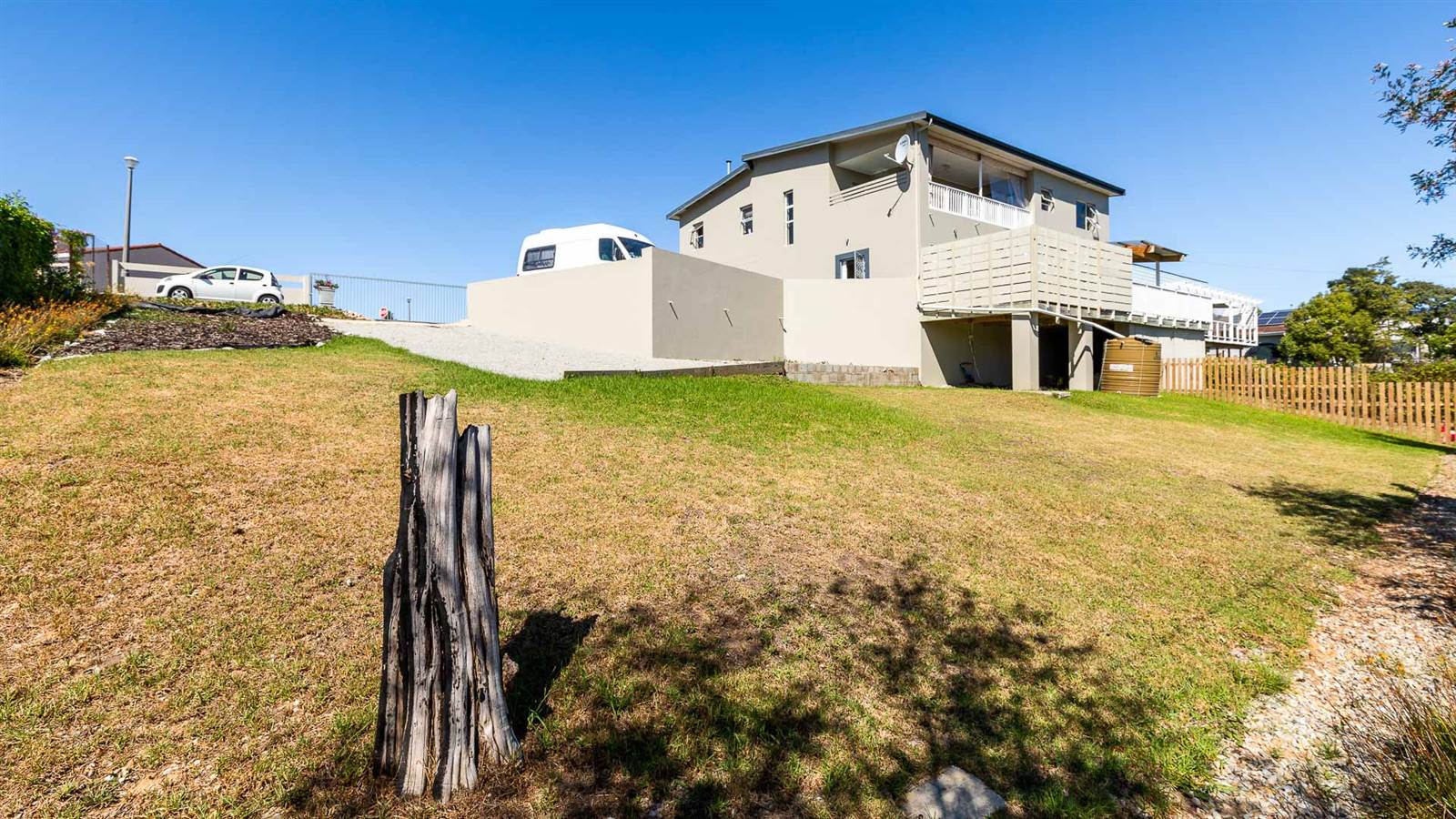 4 Bed House in Knysna Heights photo number 30