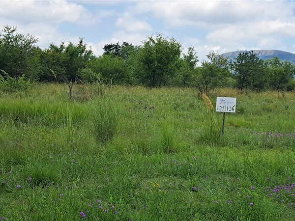 1267 m² Land available in Melodie