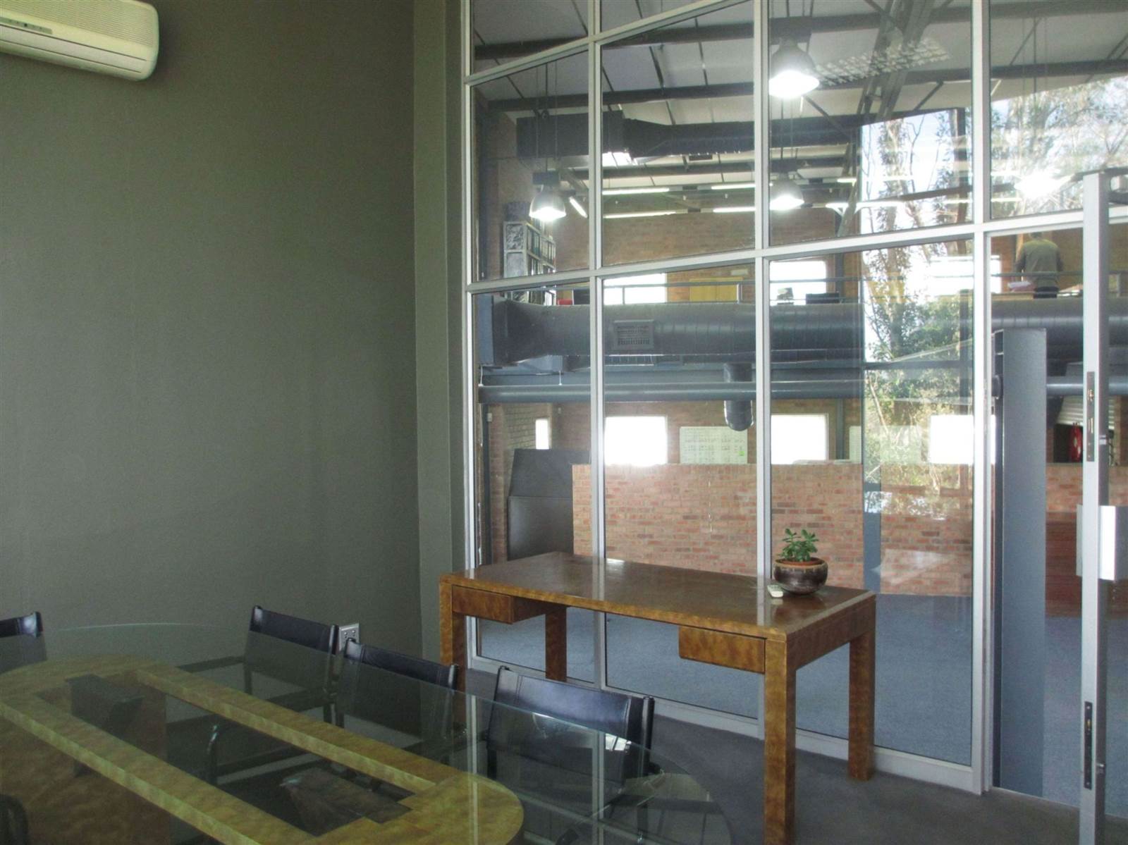 919  m² Commercial space in Fourways Gardens photo number 19