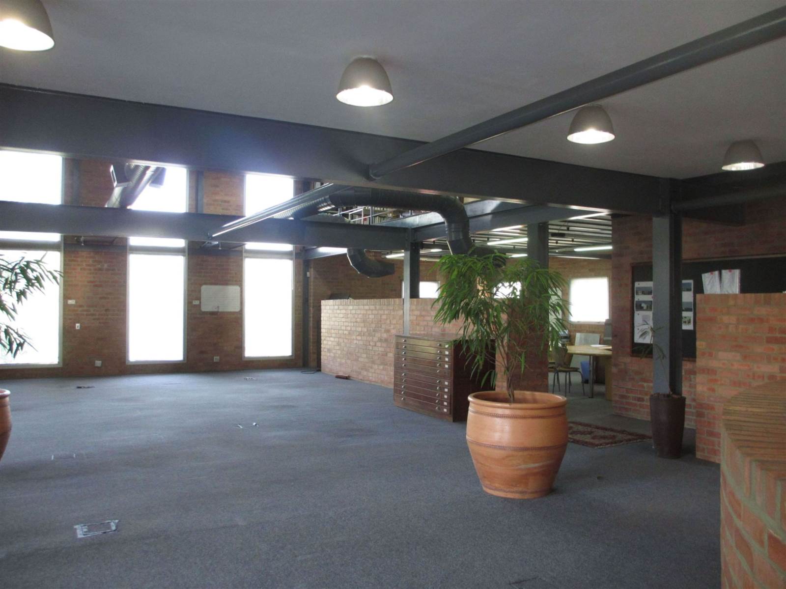 919  m² Commercial space in Fourways Gardens photo number 14