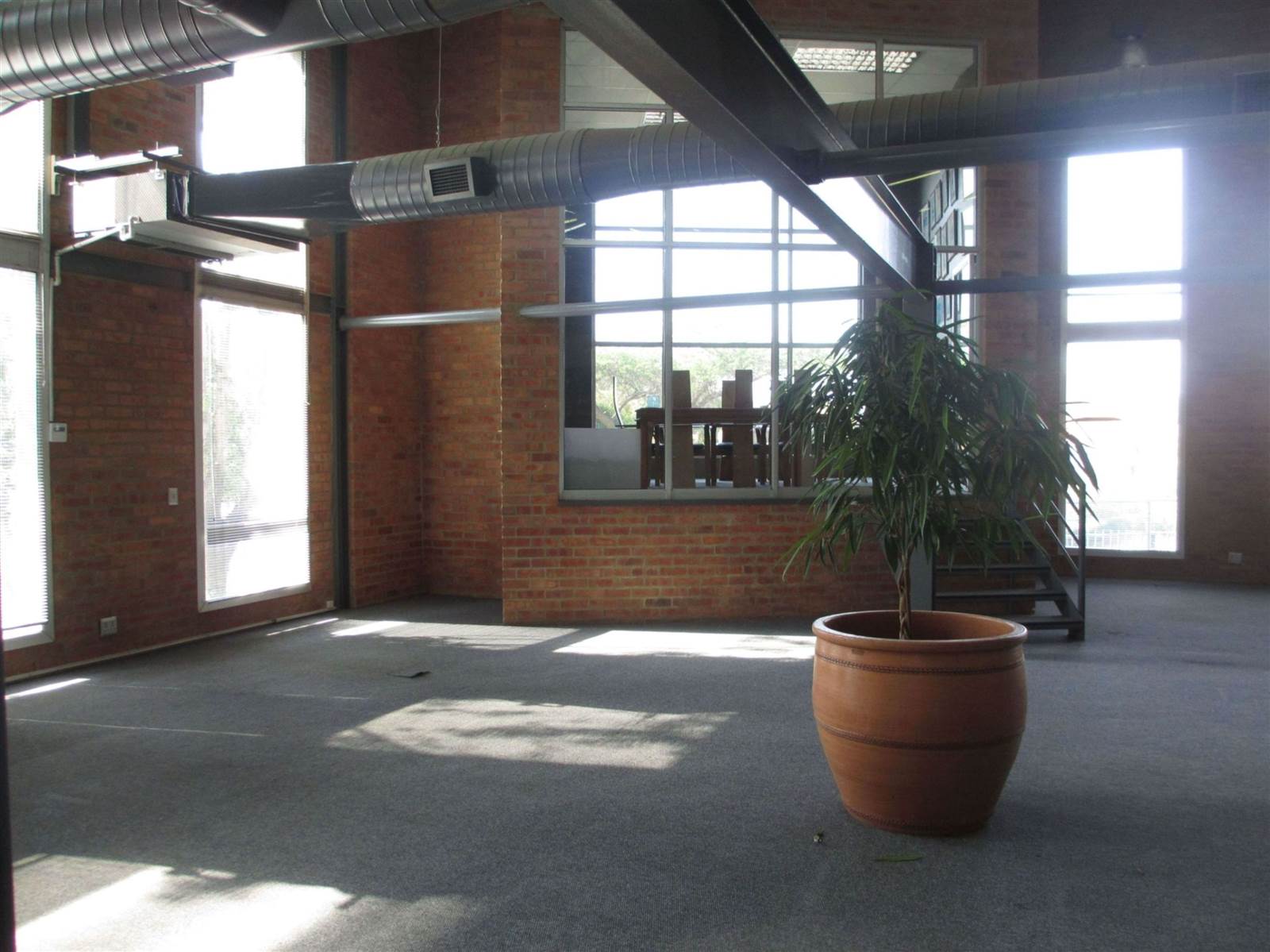 919  m² Commercial space in Fourways Gardens photo number 25