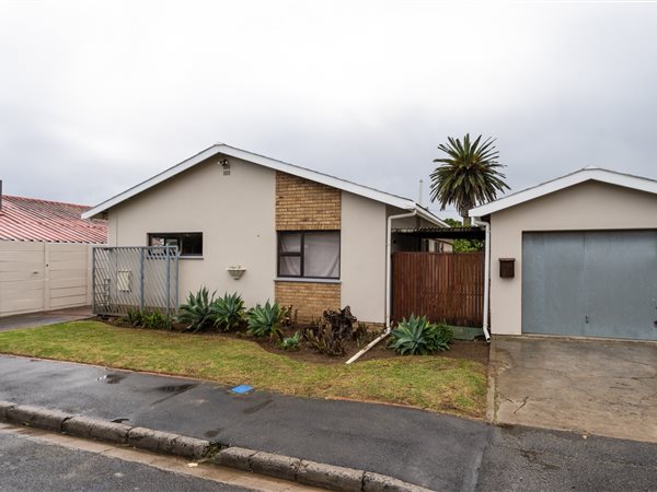 3 Bedroom House 3 Bedroom House