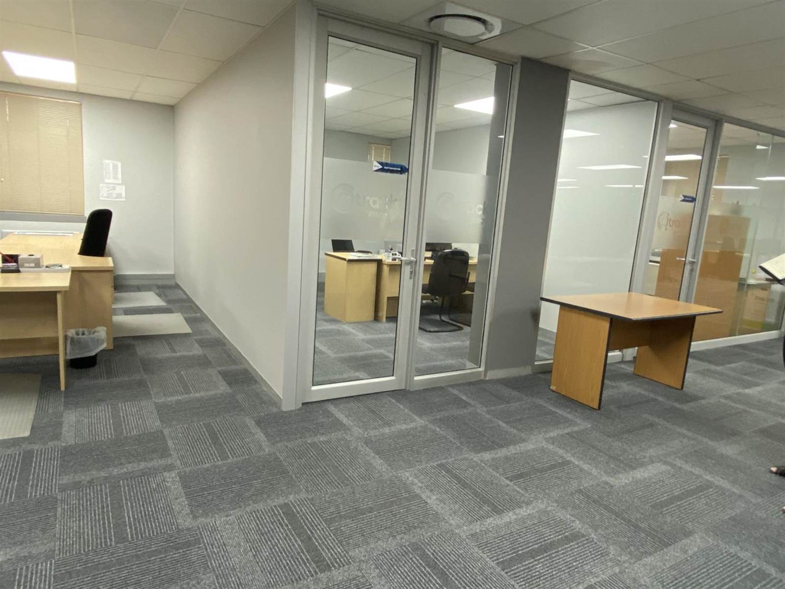 674  m² Office Space in Route 21 Business Park photo number 6