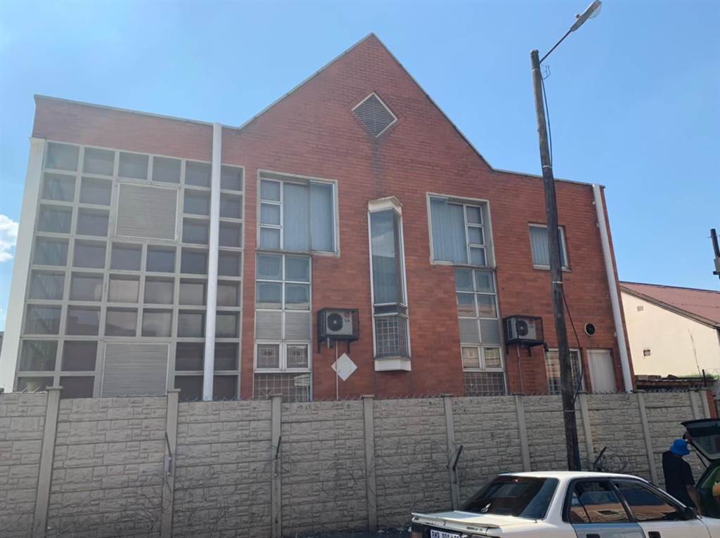370  m² Commercial space in Pietermaritzburg Central photo number 3