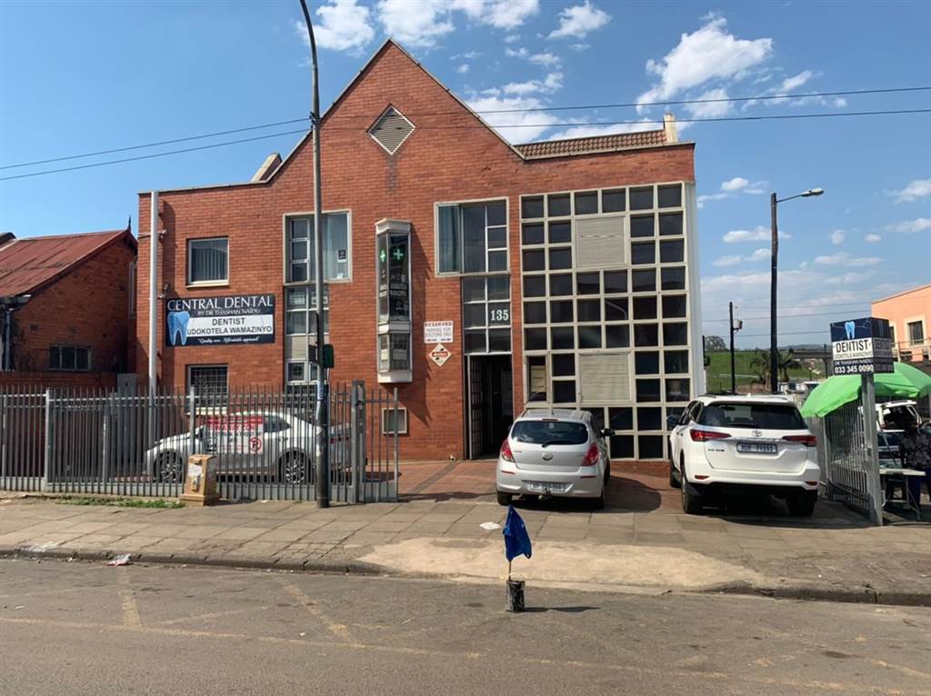 370  m² Commercial space in Pietermaritzburg Central photo number 1