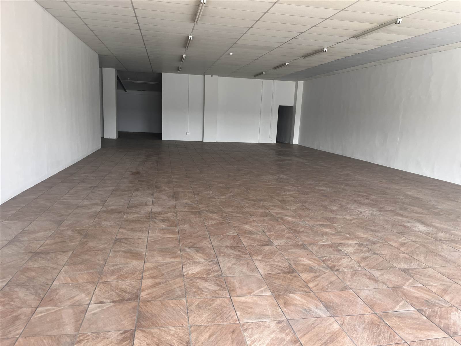 5136  m² Retail Space in Motherwell photo number 17