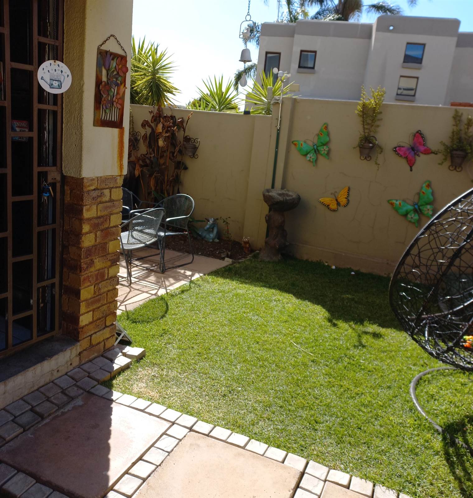 3 Bed Townhouse in Radiokop photo number 4