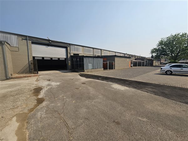 2 117  m² Industrial space