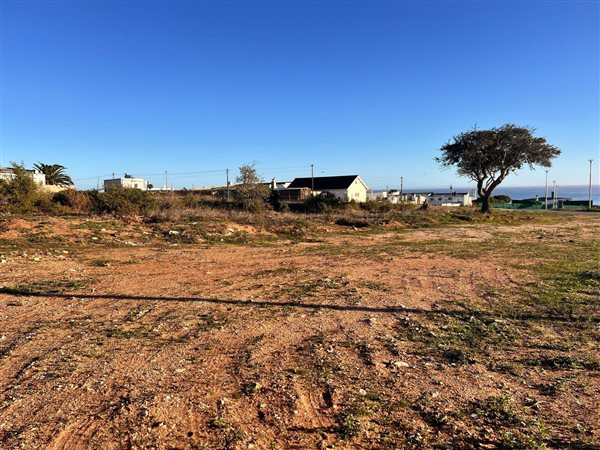 476 m² Land